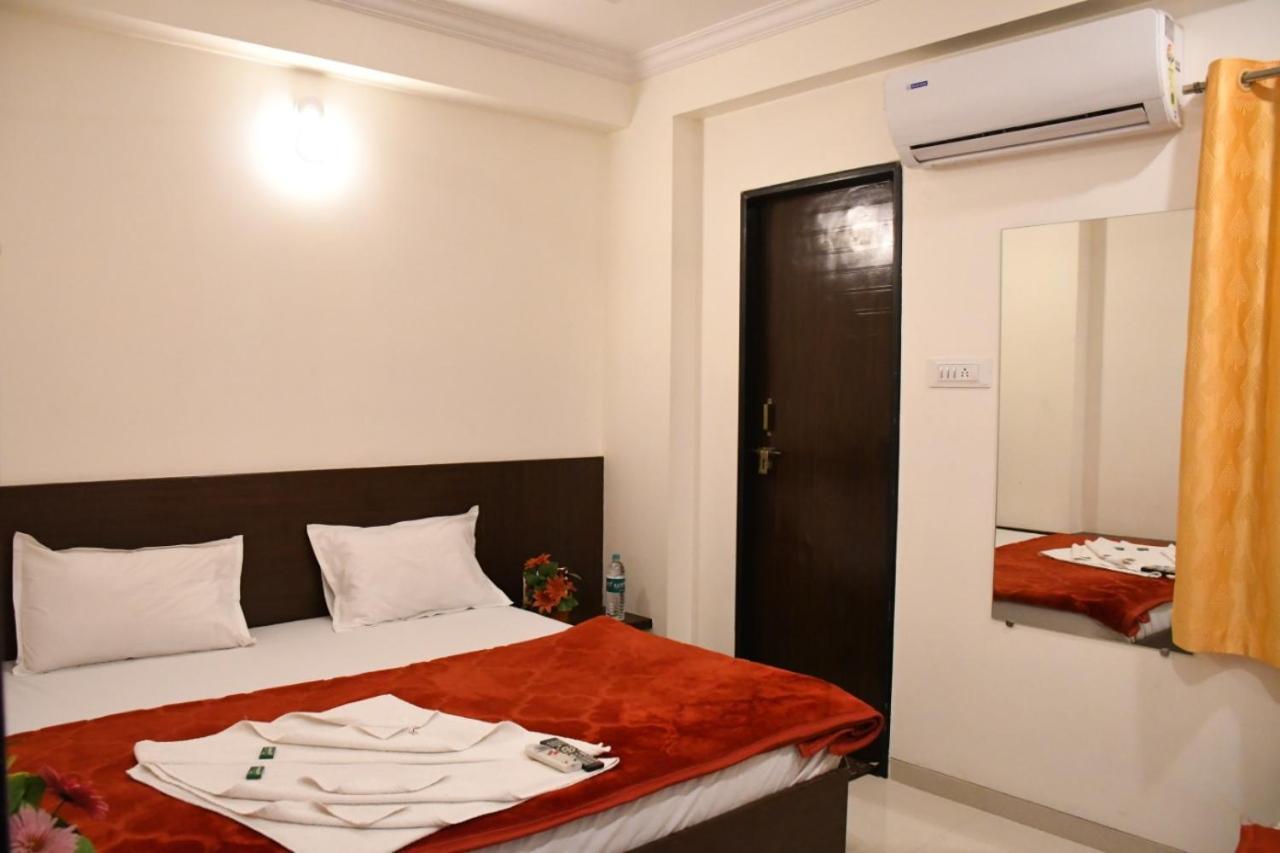 Hotel Sai Shatabdi Shirdi Ngoại thất bức ảnh