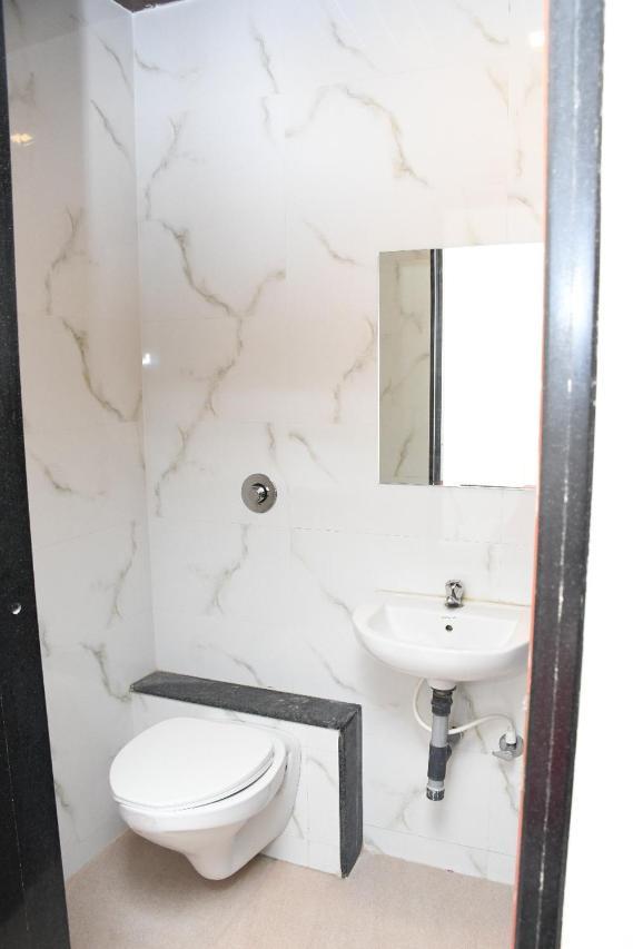 Hotel Sai Shatabdi Shirdi Phòng bức ảnh